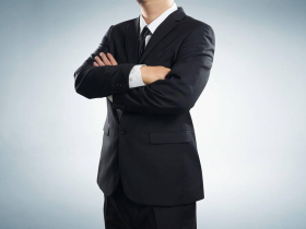 65歲退休不是標準？投資教父86歲每天仍看報紙、排滿工作，身價數十億美元不退休的啟示：人生下半場不只靠錢