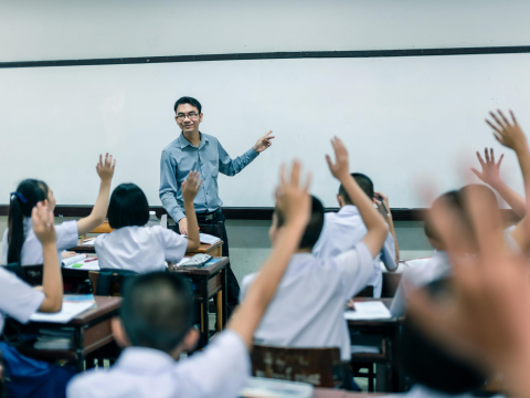 他在講堂上光芒四射，回家後卻化成一灘爛泥…不是每一種憂鬱都該吃藥：為情緒負責，才是跨出第一步