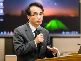 「火箭阿伯」吳宗信提案放棄出席費獲支持：盼全社會委員會不受砍預算影響、加速建構因應威權威脅能力