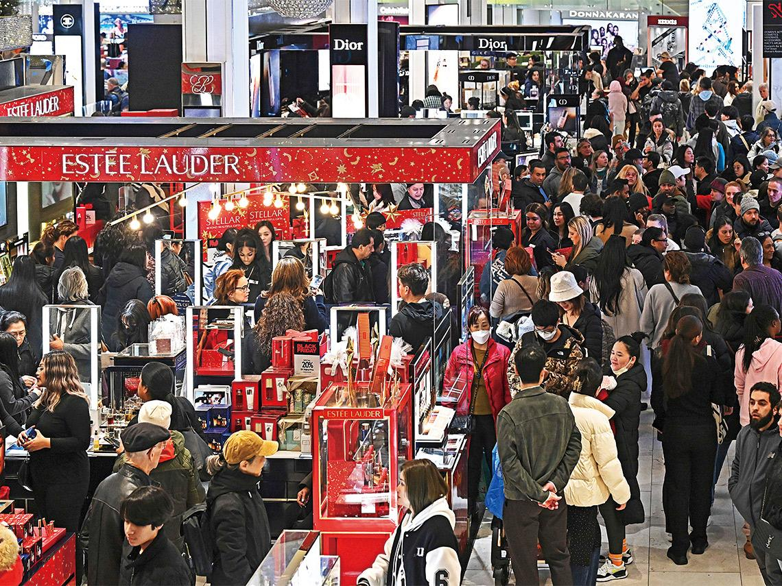 總經觀點〉消費者受困通膨  企業不敢投資　貿易戰失控  世界經濟恐陷寒冬