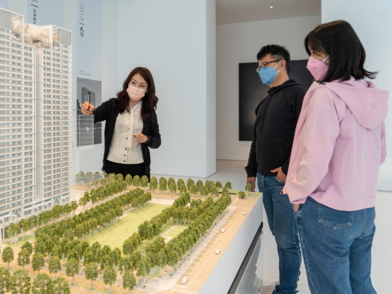 愛山林預售屋全打7折，真能撿便宜？房價到底會不會跌？專家揭「建商開出讓利第一槍」背後盤算