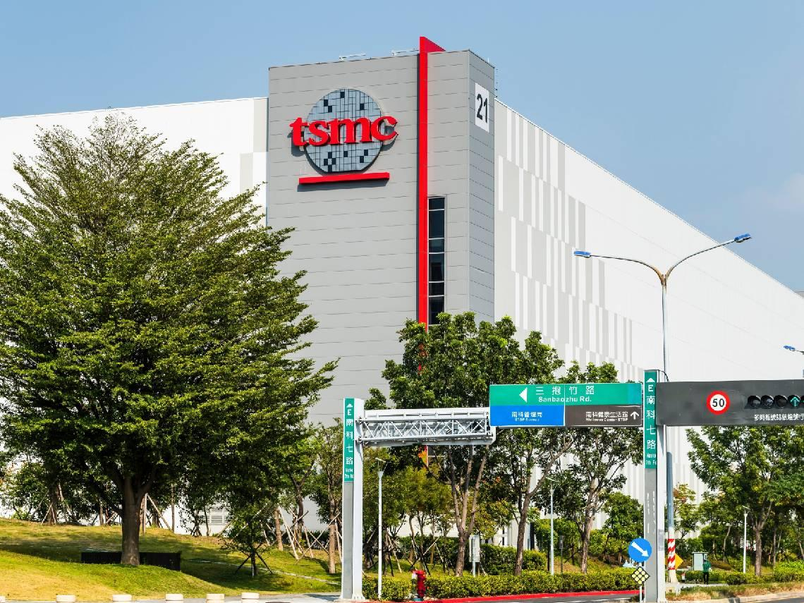 台積電股價1100→835，鴻海220→136元...關稅亂市，地板價到了？他股災加碼300萬，兩個越跌越買的理由- 今周刊