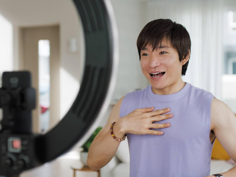 2025如何拍影片賺錢？他靠YouTube賺進1億！不用百萬訂閱，小眾頻道也能翻身當富翁，賺錢的3種新方式