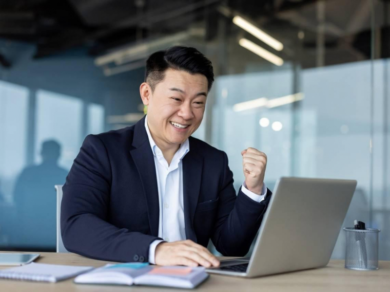 當了18年訓練有素的社畜…他靠7個股票戶頭「滾出1億」！不怕漲跌、不賠錢的心法曝光