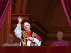 他是白襪隊球迷  也敢嗆祕魯獨裁者 首位美籍教宗良十四世 國界與階級的「搭橋者」