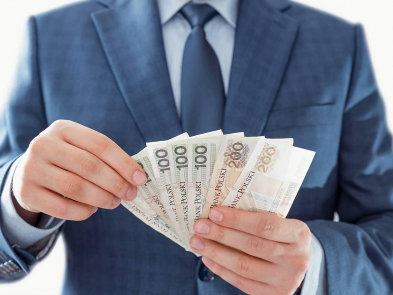 身價上億卻不快樂，75歲老董「退休就像死亡透過GPS找到你」...為何有錢人財務自由還要投資的真正原因