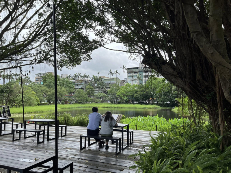 錄影結束後意外發現的美景！漫步松菸、國父紀念館，謝金河：隱身鬧區的淡靜，用心感受皆是美麗圖畫