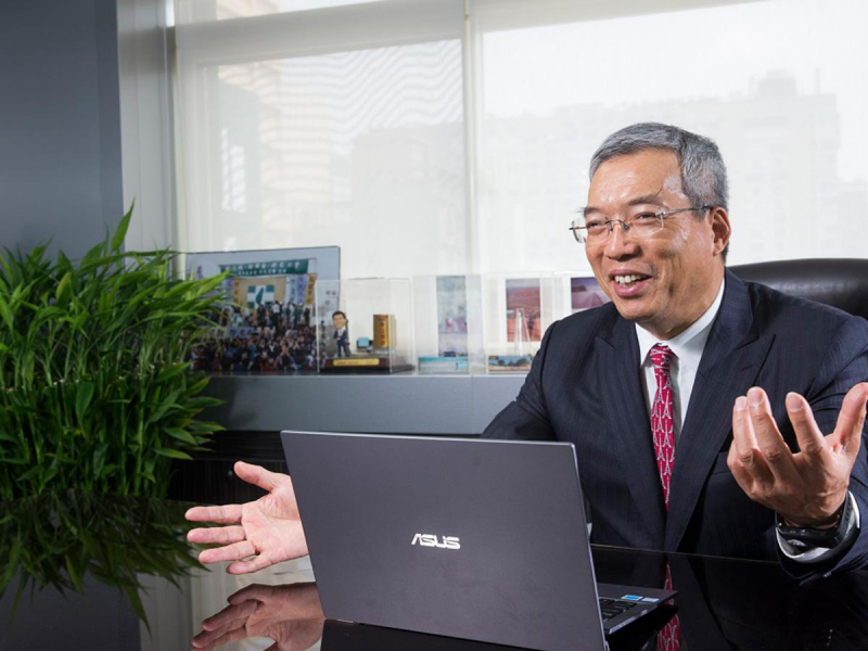 中國內捲壓力，台塑、台泥、台玻都在找出路...謝金河：傳統產業的翻轉之路，像大象轉身需要時間