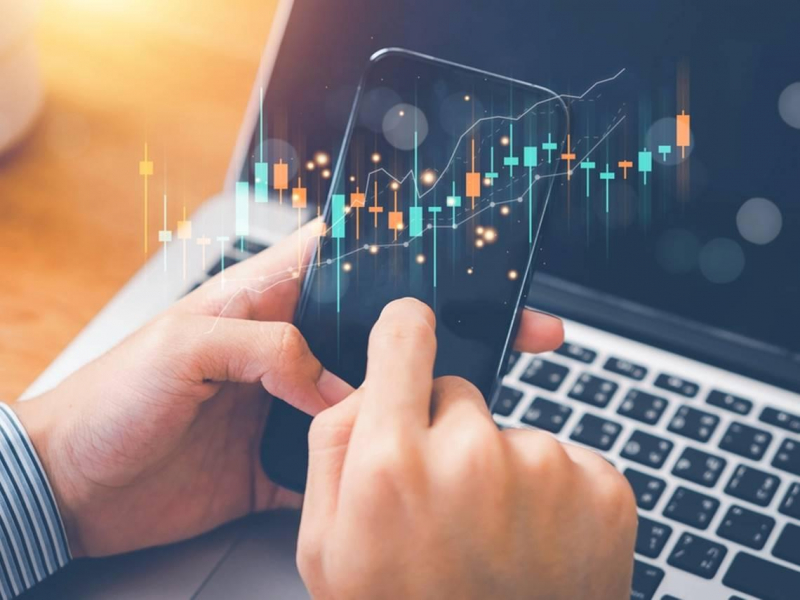 從追盤小白到致富贏家，他1年只交易4次「佛系投資」照樣賺！不追新聞、不聽名嘴喊盤，1方法就能贏