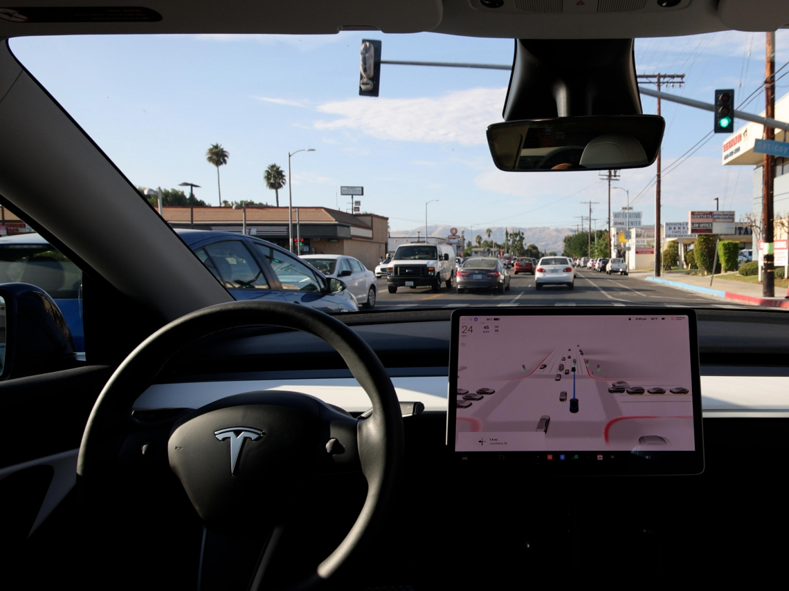 貿聯-KY、和大、亞光準備起飛？特斯拉Robotaxi採新版自駕軟體、估6/22上路！台廠供應鏈藏利多