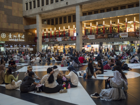 3寶媽兼3份工賺不到5萬、她曾在中國國銀上班年薪百萬，來台剩1/3…近60萬新住民找工作有多難？