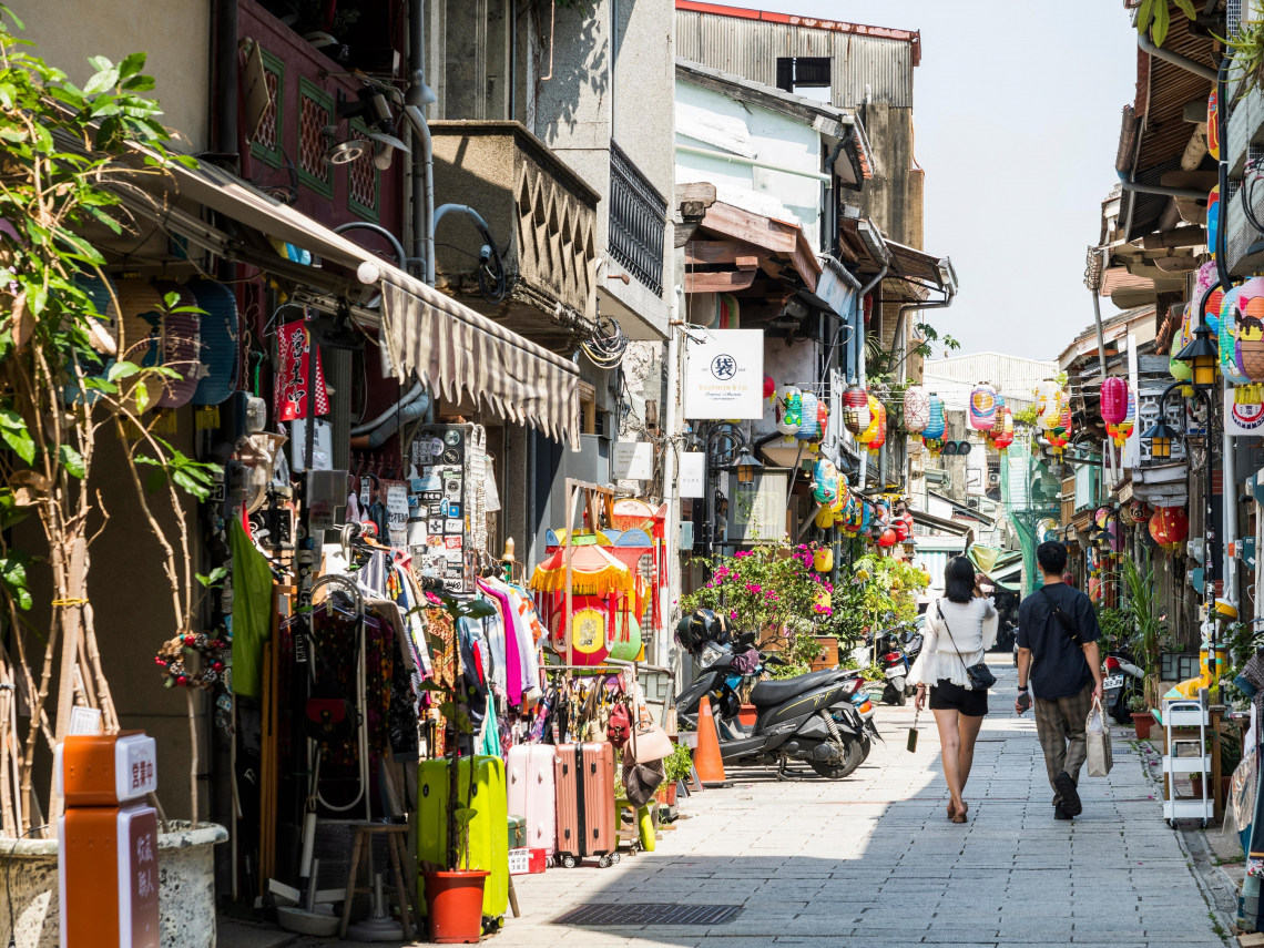 「台灣感性대만감성」是什麼？懷舊街景、雜亂招牌、人情味…你我以為的日常有何魅力，讓社群狂瘋