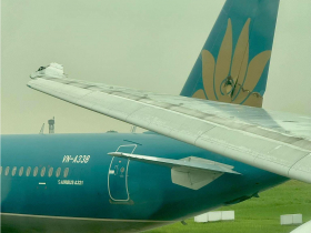 有影／越南爆飛機事故！波音787-9機翼被削像「熱刀切奶油」…離譜畫面、空巴肇因曝光