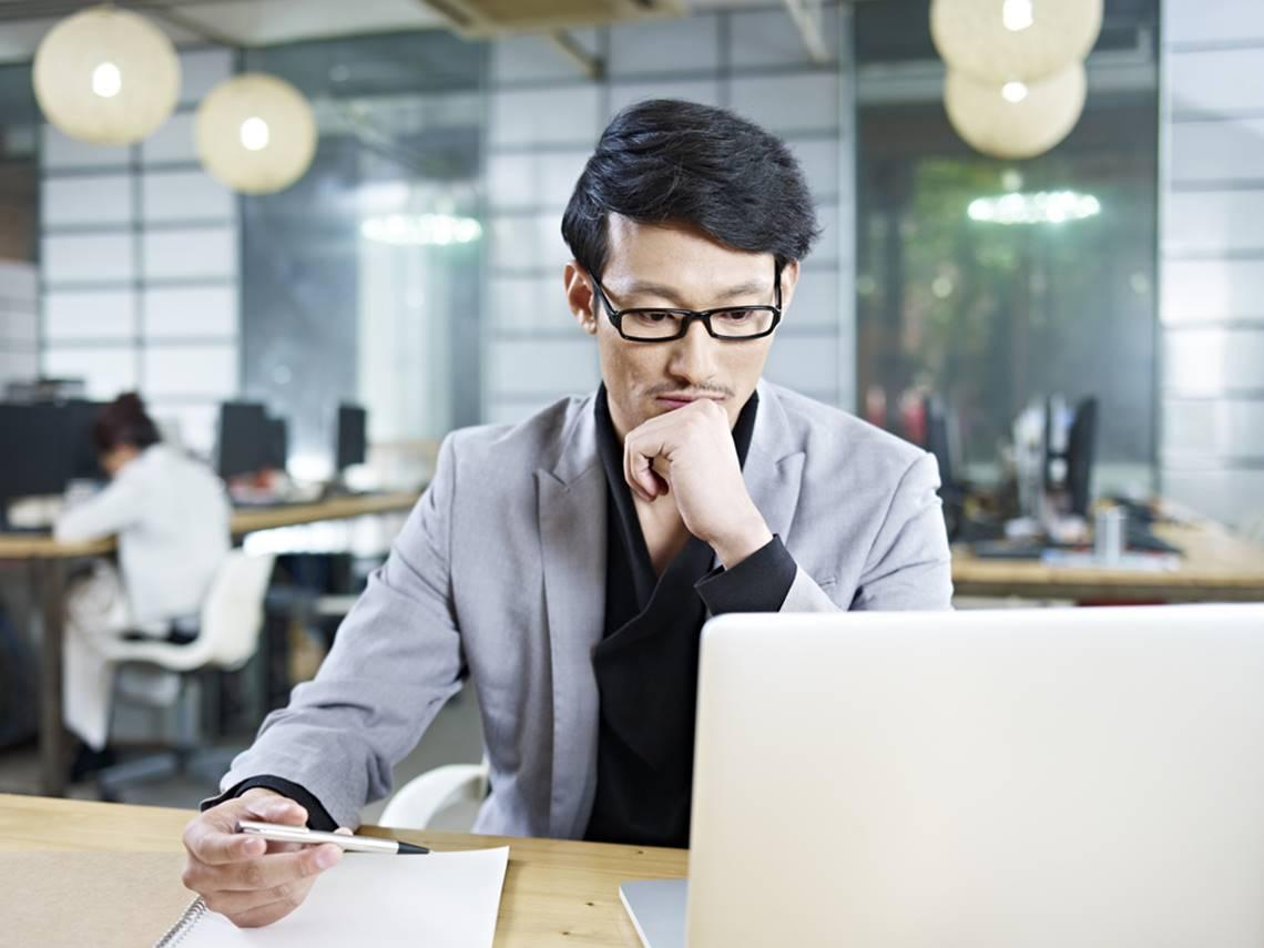 北漂上班如何變有錢？張忠謀這樣投資自己、戴勝益靠66個貴人，揭小資族逆襲法則：不是拼命賺，是用對錢