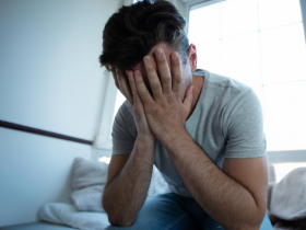 我的人生只剩下「為兩代人買單」！40歲獨子告白：爸媽沒存錢、只靠年金養老「對未來已無信心」