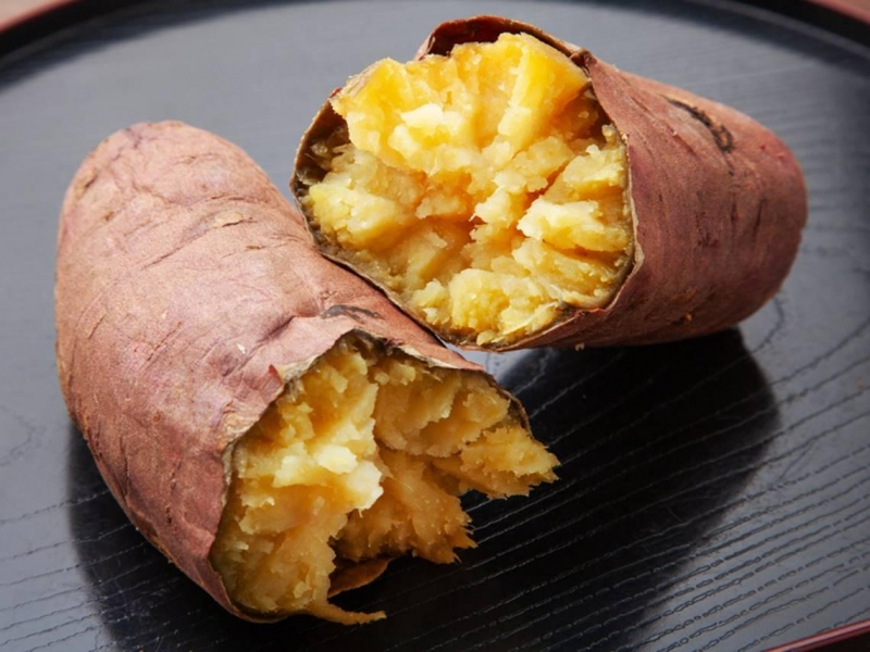 廣告天王一個案子賺700萬驚覺「經營再好終會歸零」，跑去賣地瓜年收上億！他如何把夜市小吃變排隊名店