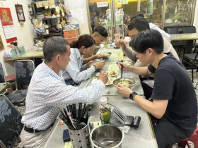 這群台電員工「晚上9點才吃飯」！他霸氣掏2000元買單…日以繼夜拚復電，網暖哭：謝謝台電英雄