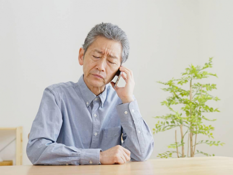 6600萬現金、房子全沒了！退休老伯想財富自由，誤信股票圈老友LINE投資...被兒1句話點醒被騙：1塊都沒拿到