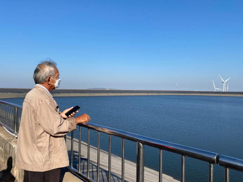 65歲終於存到1400萬退休金，卻是我此生最懊悔的事！不買車不買房、連冷氣都捨不得吹...阿伯血淚告白