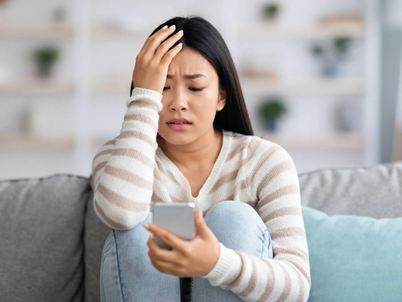 張忠謀、黃仁勳送書的FB廣告是要騙什麼？退休老師付199運費「只是拿本書，怎麼800萬沒了」揭詐財套路