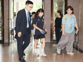 校方道歉了！吹哨人簡奇陞「目的達到，我想要的有了」：身為受害者角色，要下台一鞠躬