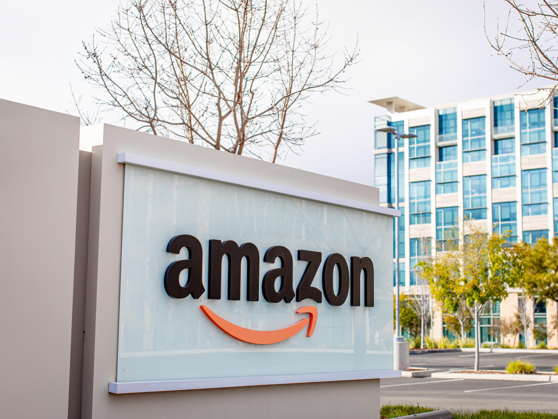 市值成長7倍、員工薪資增加2.5倍，亞馬遜大舉投資AI，相關概念股出頭天