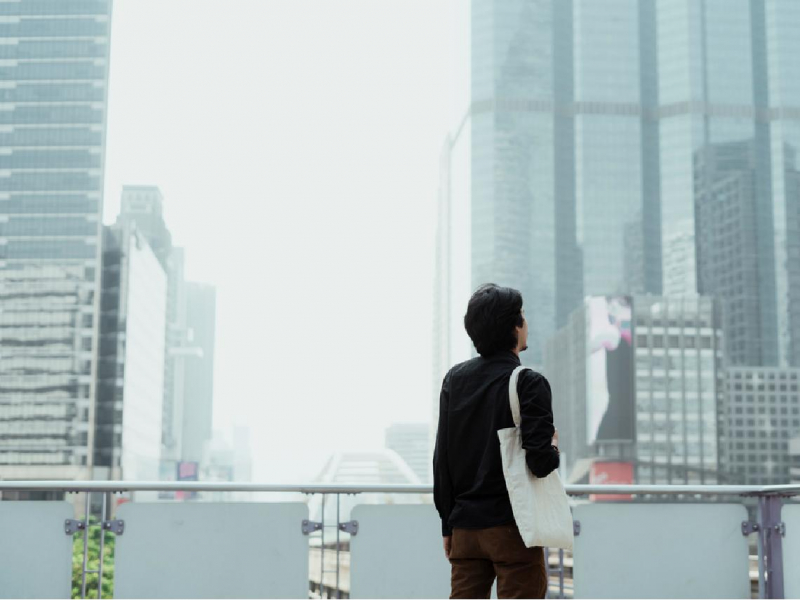 47歲工程師大病一場，轉職公務員：不羨慕前同事年薪300萬「能5點準時下班是老天給我的禮物」