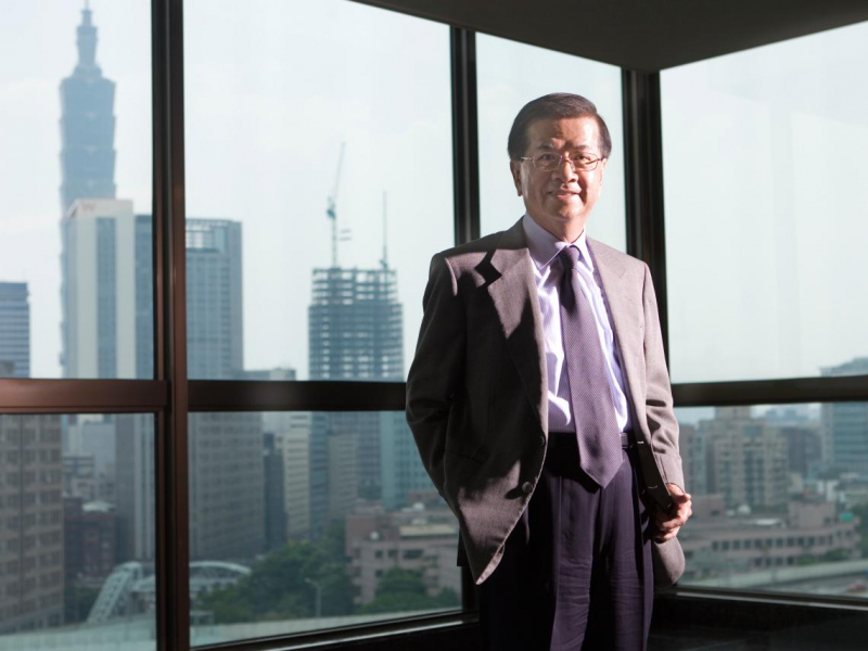 相識36年，昔日統一老戰友趙堃成：徐重仁絕非被污指的「資方」，頂多是高薪打工仔