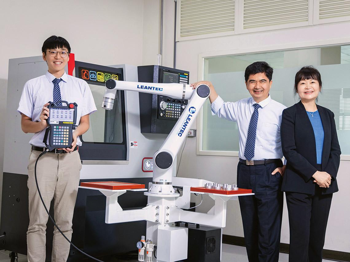 新代科技》海外廠齊發分散風險  機器人手臂衝刺成長　靠融入AI升級  新五年計畫曝光