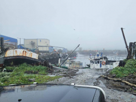 影／俄8.8強震逾3公尺海嘯淹沒港區，2400人逃難！台灣僅1公尺免驚？氣象署：強度足以沖倒人車