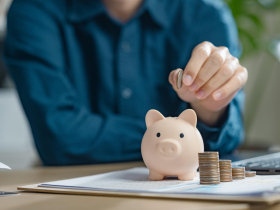 新制勞退提撥存到400萬，做1件事就不難！還有「存老本隱藏秘技」學起來：每年平均多領逾6萬