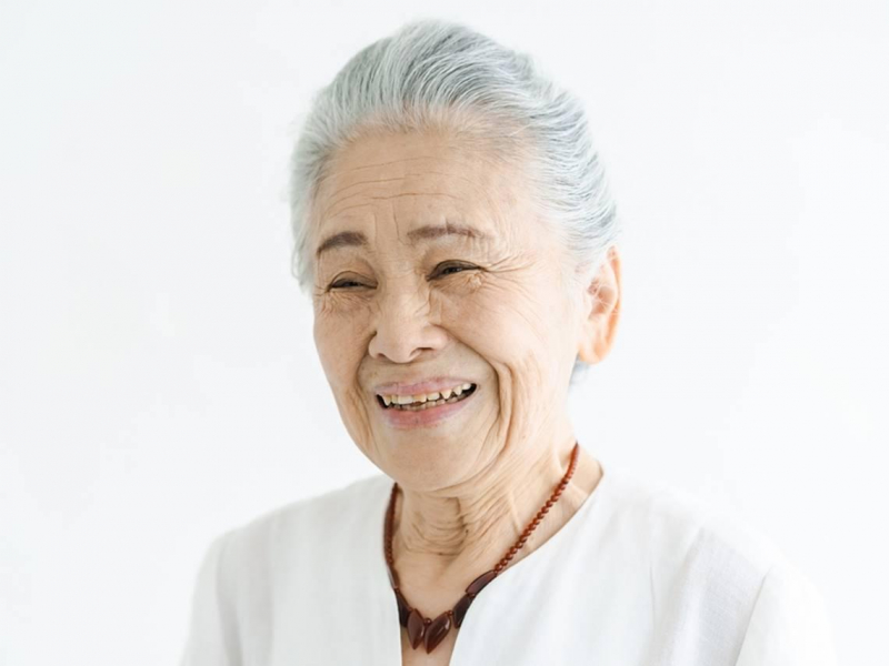 102歲奶奶沒生過大病、血壓血糖全正常！早上起床先做「1件事」，24小時作息曝光...公開5個超實在長壽祕訣