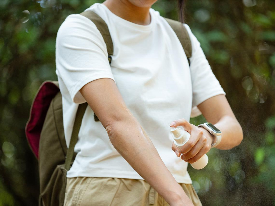 從氣味、體溫到穿著   掌握被叮咬原因與防護技巧 為何總是被叮上？ 夏日防蟲這樣做