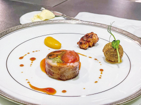 靜巷中精緻的法式餐廳