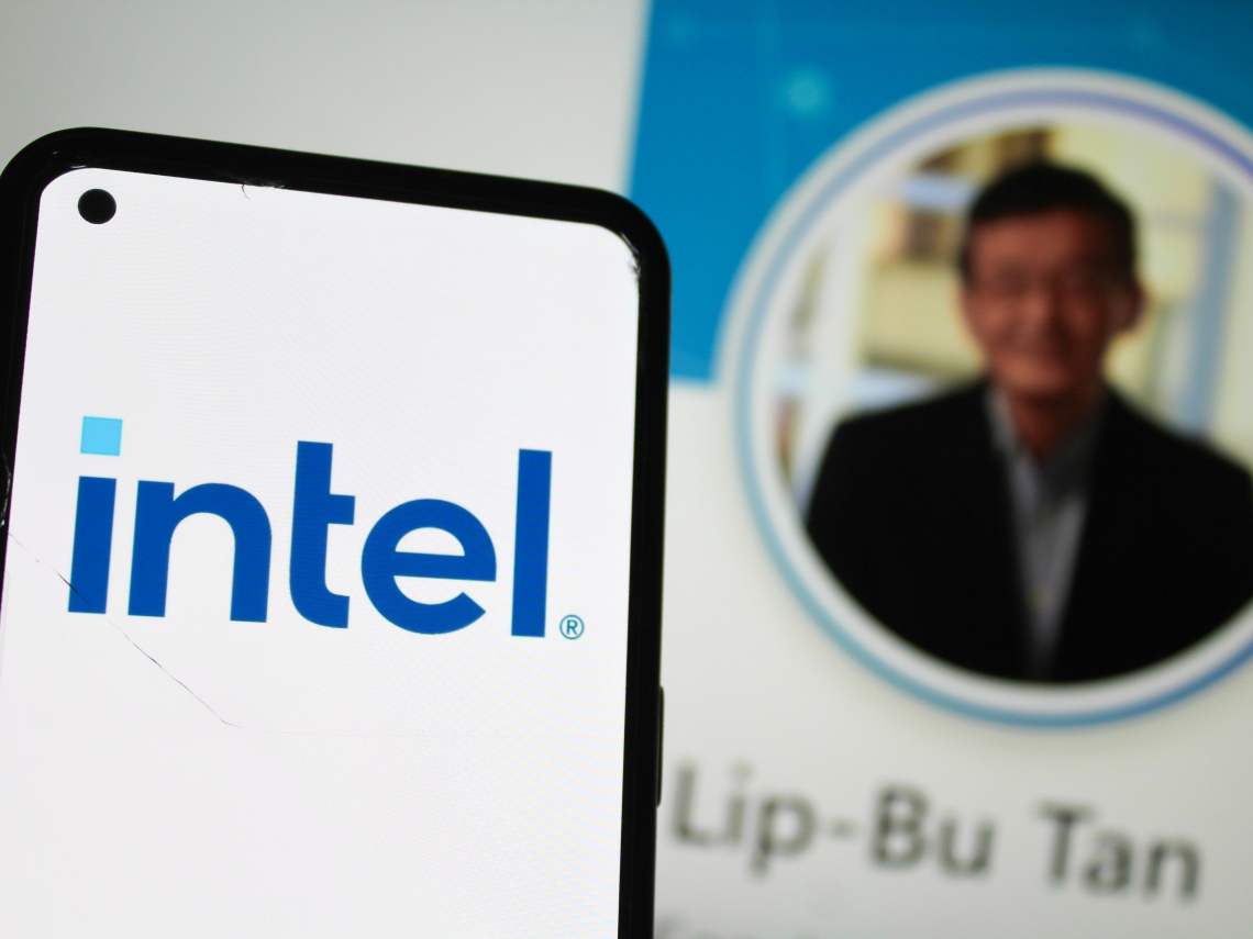 英特爾爆高層內鬥！陳立武和董座鬧不合、又被川普點名下台怎應付？晶片專家揭「分拆代工」內幕