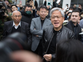 輝達H20能出口中國，黃仁勳和川普交換了什麼？答案揭曉…FT：提交美政府15%中國晶片銷售收入