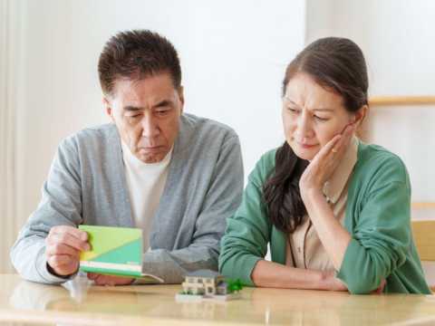 退休夫妻省存700萬＋繳清房貸，「不留負擔」竟成爭產導火線！3方向規劃老後財：用剩的才是遺產