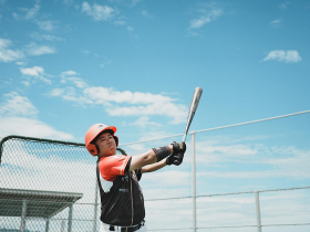 少隻手、撐著拐杖也能打棒球！  台灣第一支身障棒球隊，用「一臂之力」揮出不放棄的精神！