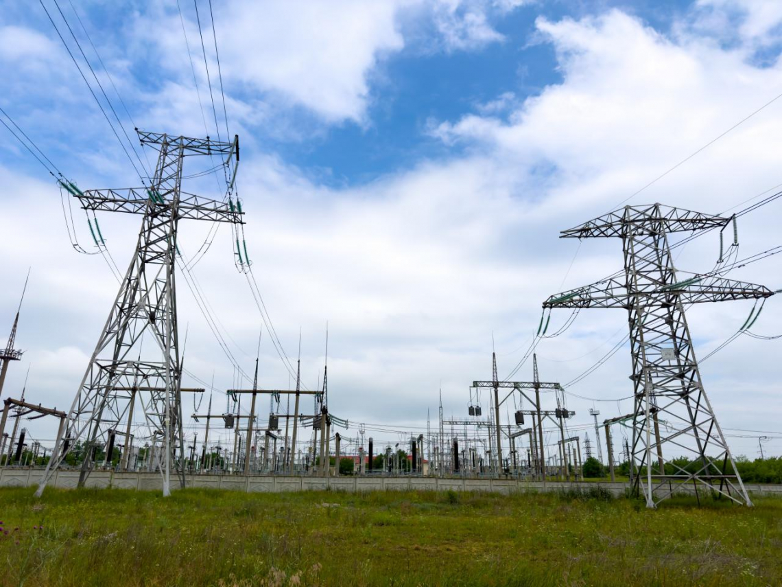 【圖解】AI推升用電需求，能源產業不只拚技術、資金，最大變數竟是「人」？能源轉型關鍵挑戰分析