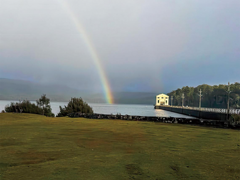 此生難忘的湖中旅店