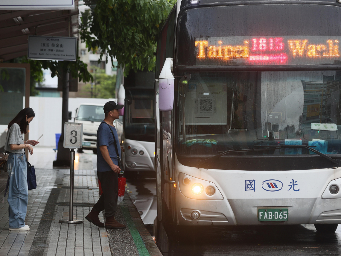 高鐵、台鐵夾擊！國光客運「高雄⇄墾丁」6路線確定停開，8條長途國道也停駛？公路局發聲了