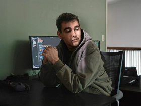 高起薪美夢破滅  只有速食餐廳找面試 AI程式工具崛起 資工系畢業生求職無門