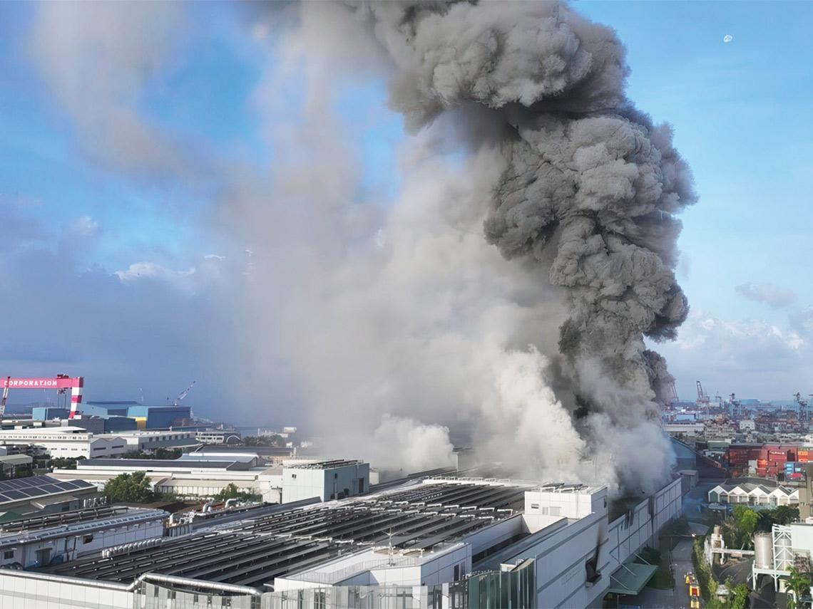攻超跑、飛天車等高階應用  避開紅海卻難提升產能利用率  台泥火劫  燒出張安平電池事業挑戰