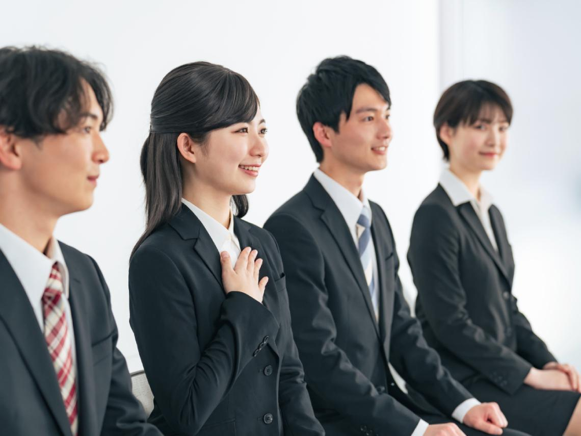 面試時要求應徵者「請著正式服裝」，會構成就業歧視？三原則帶你看懂企業合理「服裝規範」界線- 今周刊