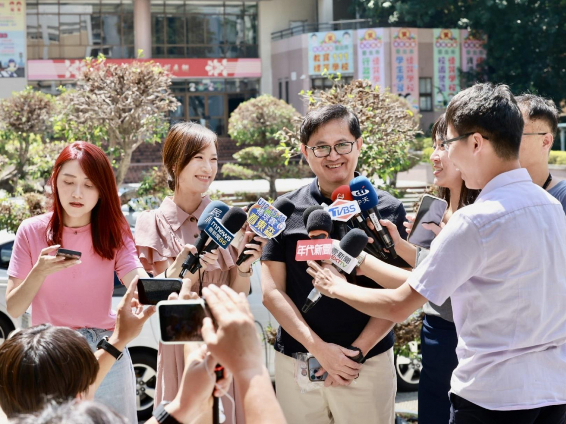 郭智輝請辭童子賢抱不平「認真熱忱卻常被修理」：有人故意導向公私不分，讓他穿小鞋不好做事