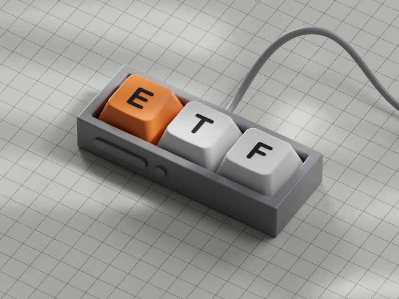 00919、00929...小資族8年滾出900萬資產，悟出富人的買股起手式：高股息被罵爆，為何先別糾結報酬率