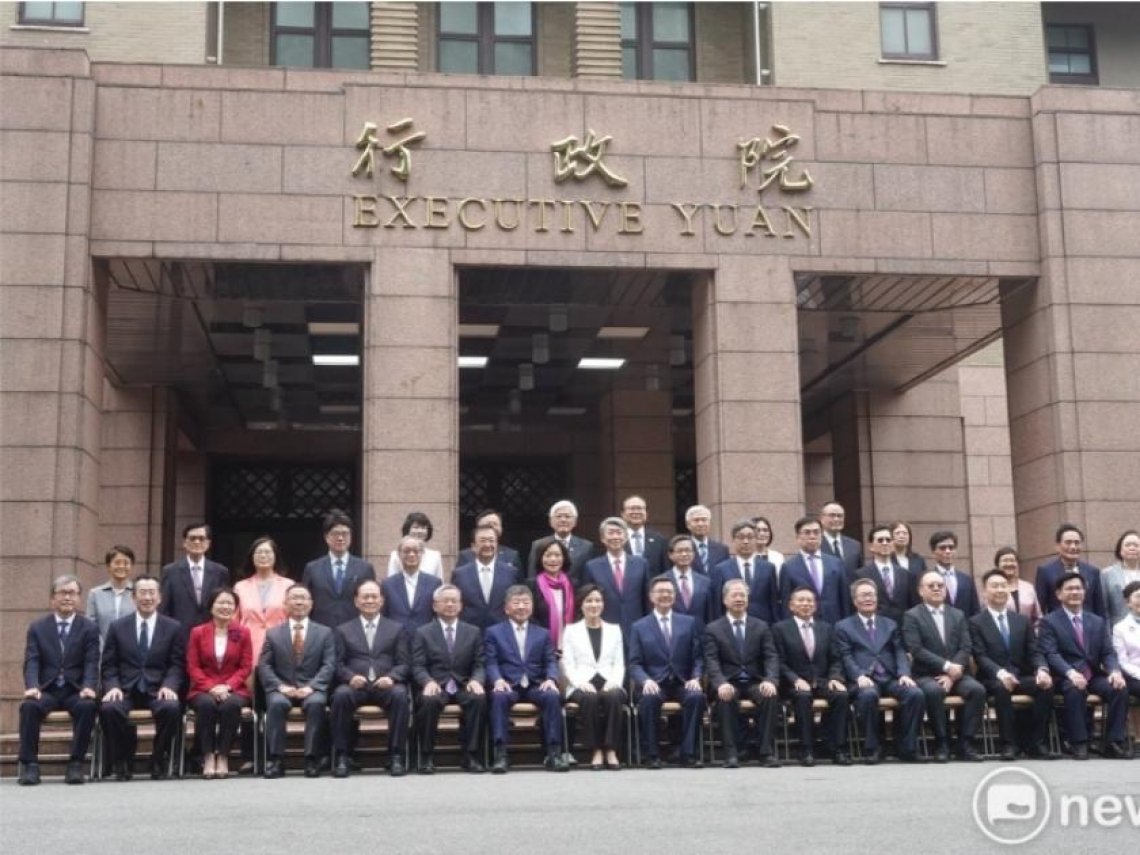 內閣改組名單將出爐，正副首長至少動9人！衛福部長邱泰源、國發會主委劉鏡清也會異動？名單搶先看