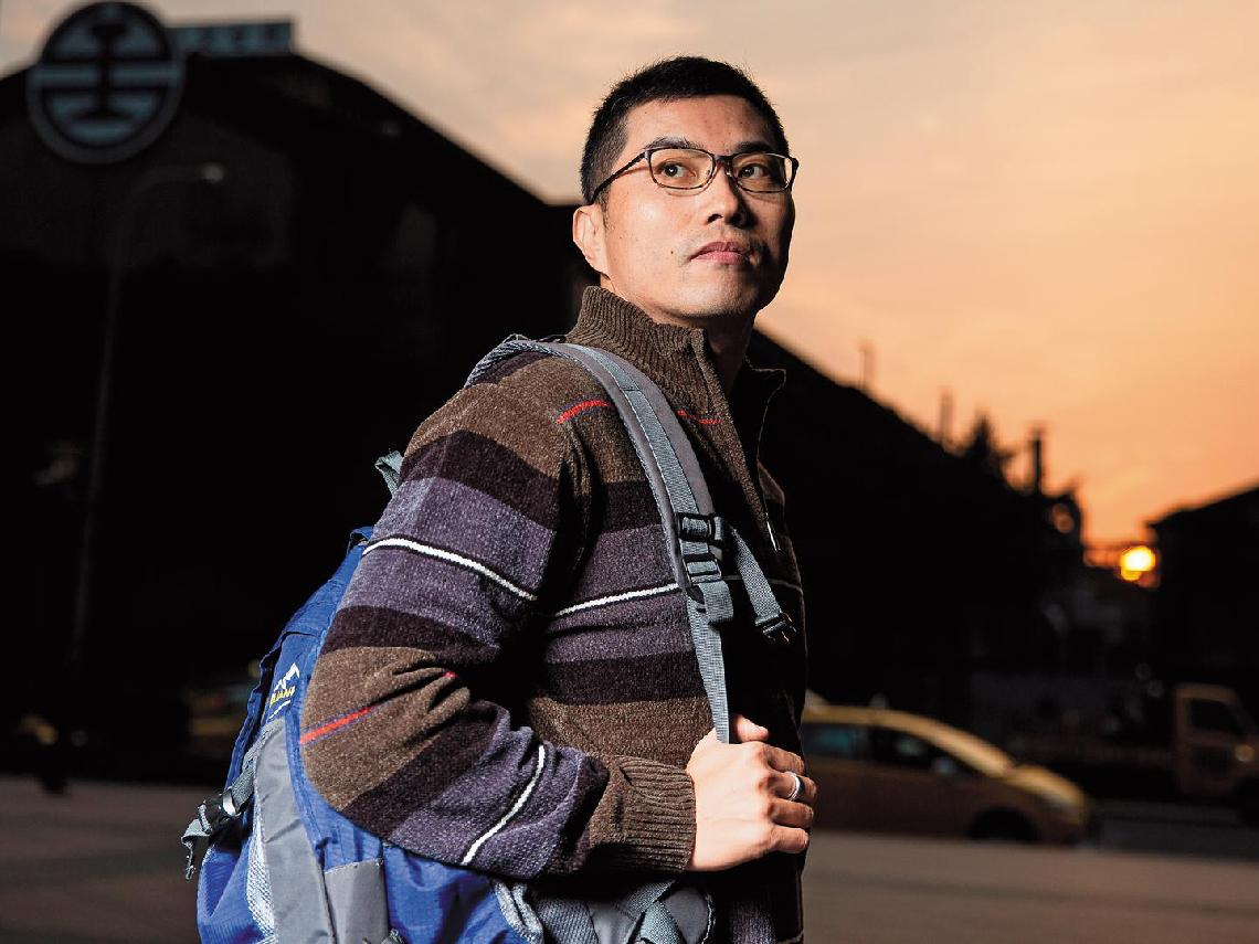 0050先養大、0056再領錢！給本金不多、中年準退休族的投資攻略：40歲存股100萬，退休月領6萬股息