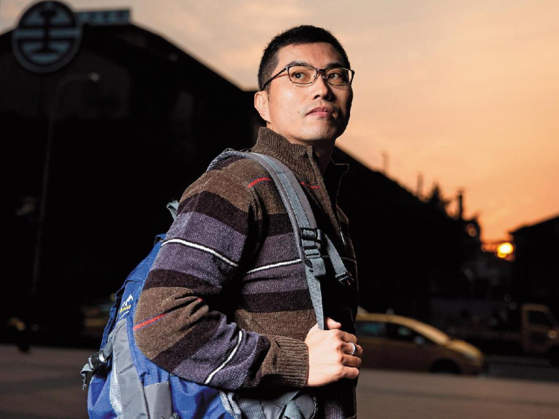 0050先養大、0056再領錢！給本金不多、中年準退休族的投資攻略：40歲存股100萬，退休月領6萬股息