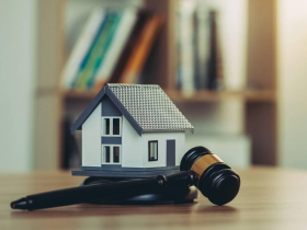 接案賺幾千塊的代書，其實是千萬富豪！驚見10年法拍「不點交」高獲利手法，用400萬賺進700萬的真實故事